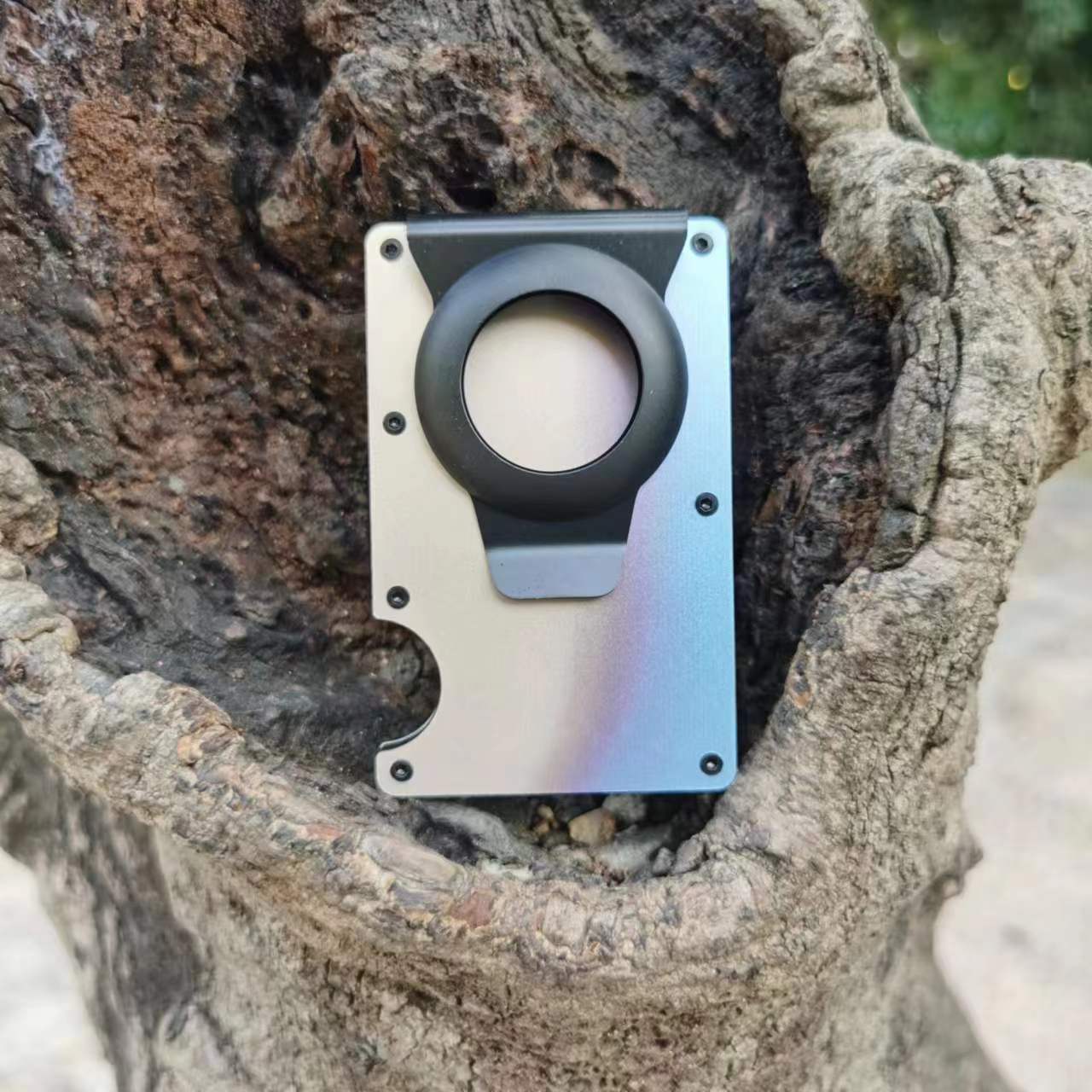 Metal Lost Wallet Tracker Clip New Aluminum Alloy Card Bag Metal Lost Wallet Tracker Clip New Aluminum Alloy Card Bag
